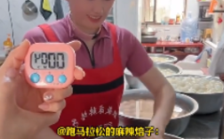 女子1分钟剥130个煮鸡蛋 ！网友：高手在民间！