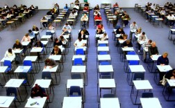 高中儿子半月花1000元妈妈绷不住了上热搜：网友吵翻这算多吗?