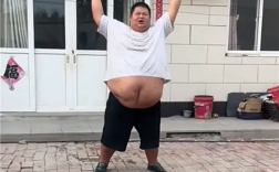 靠吃播年入300多万！350多斤吃播大胃王良子走红 胃袋占150多斤：不能再吃了 !