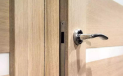 实木门有裂缝如何修补?