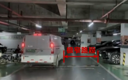 官方确认华为乾崑智驾ADS 4.1近期推送 高管实测2个月称非常丝滑 ！