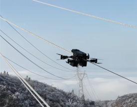 10分钟清除500米10倍于人工 新款飞行除冰机器人上线 !