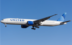 政府停摆 无薪上班的空管不足！美国40个主要机场运力下周起将削减10% !