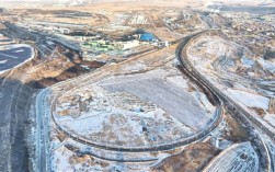 中国110节超长火车在“灯泡线”上不停绕圈 时速仅1公里 ！