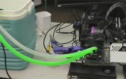 Intel B580用汽车防冻液降温超频：-17℃创新世界记录！性能提升16% !