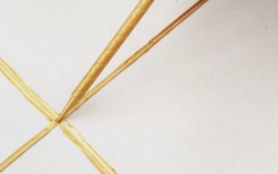 美缝剂干了是硬的还是软的?