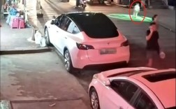 3岁幼童躺街上被快递车碾压身亡引热议：律师称司机视线盲区也要担最多责任 !